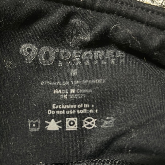 Black leggings, size medium, capri length, super stretchy - Picture 2 of 2